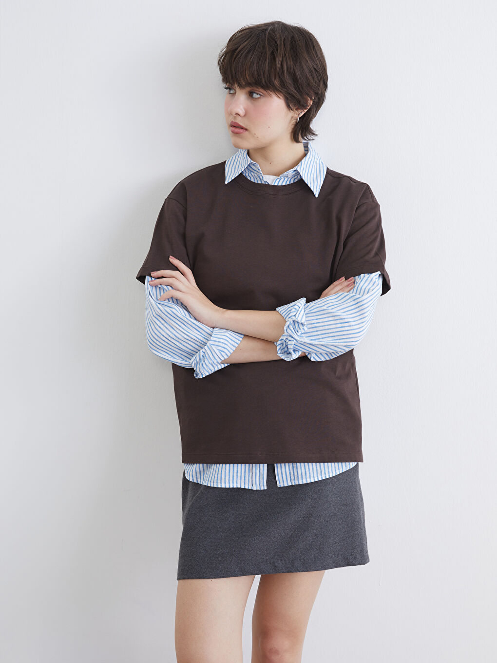 Kahverengi Bisiklet Yaka Kadın Tişört