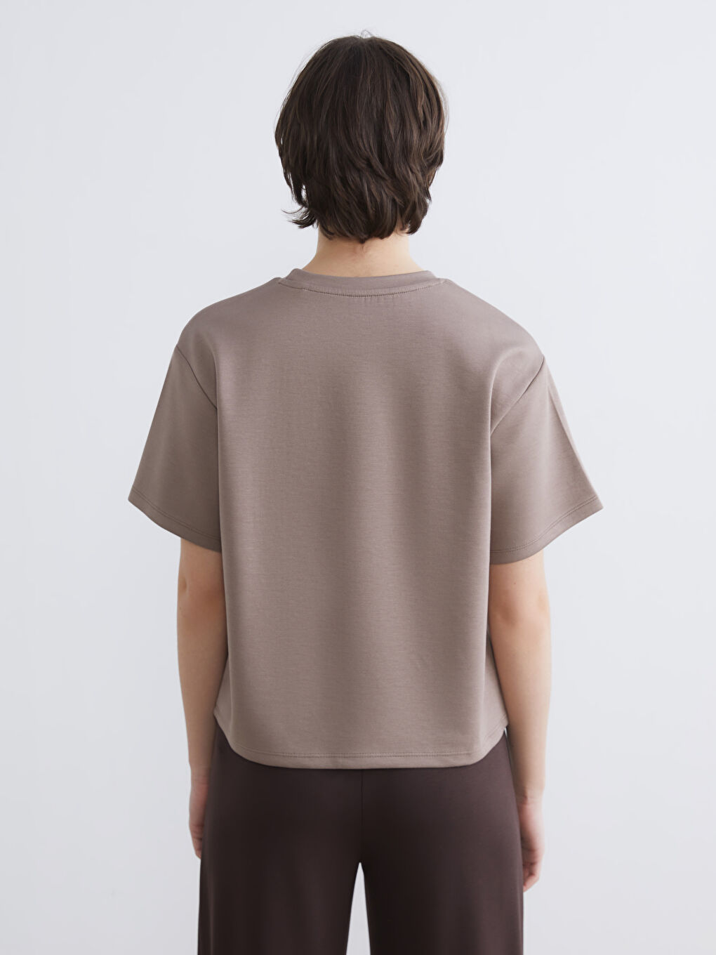 Kahverengi Bisiklet Yaka Chicago Baskılı Kadın Tişört-3