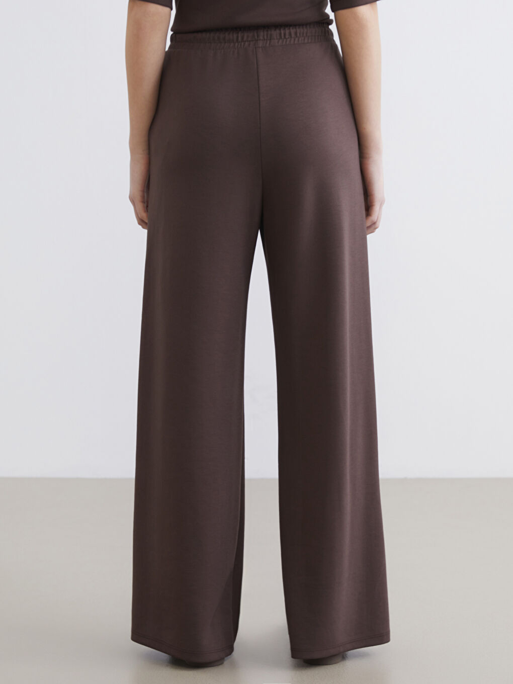 Wide-Leg Soft Touch Women's Sweatpants-3