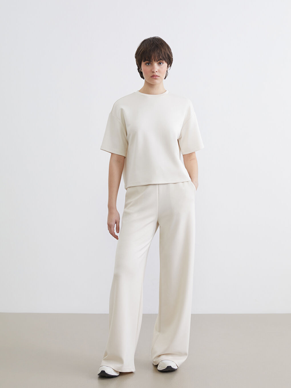 Bej Geniş Paça Soft Touch Kadın Eşofman Altı