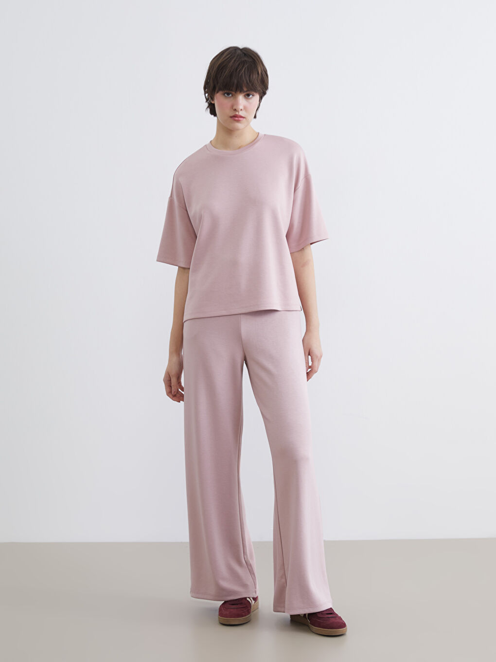 Pembe Bisiklet Yaka Soft Touch Oversize Kadın Tişört-1