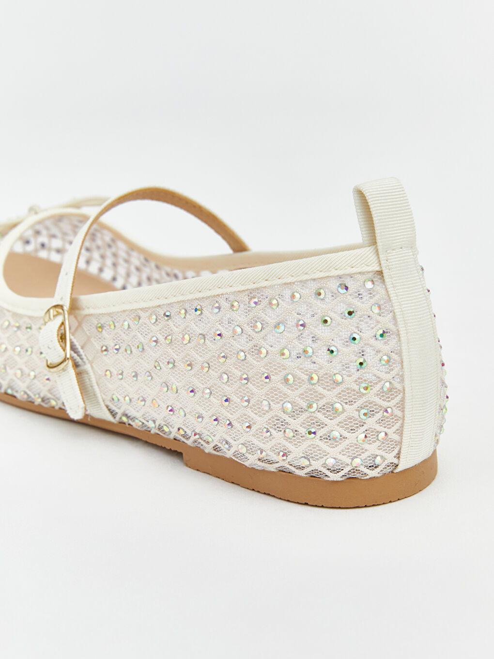 Ekru Bilekten Bantlı Taş İşlemeli Kız Çocuk Babet-3