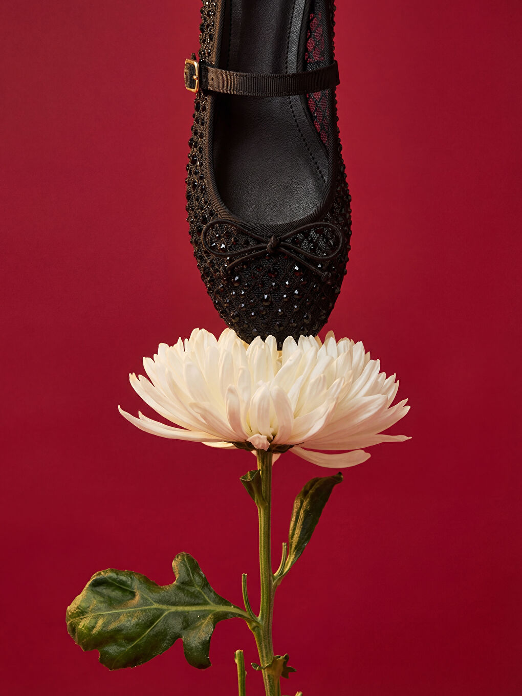 Siyah Bilekten Bantlı Taş İşlemeli Kız Çocuk Babet