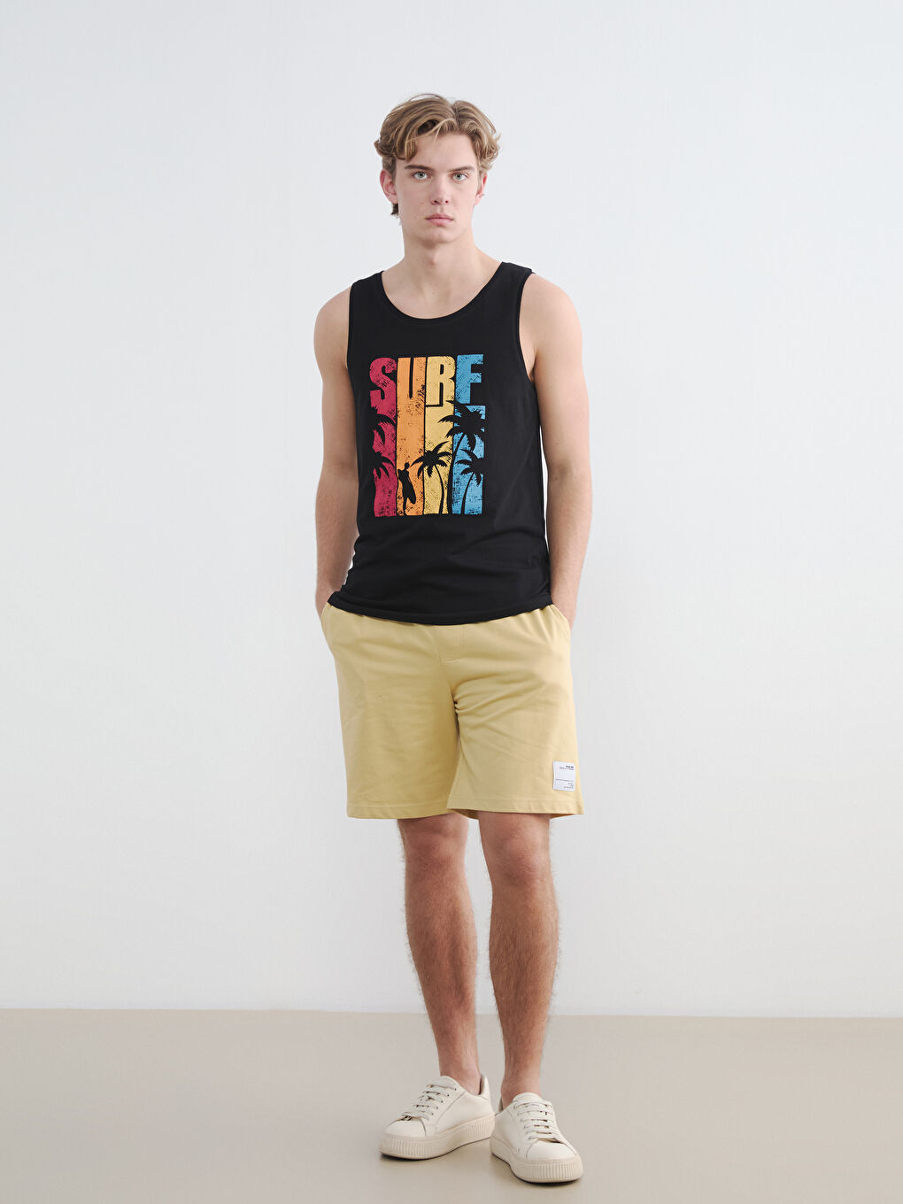 قصة عادية شورت رجالي من خيطين