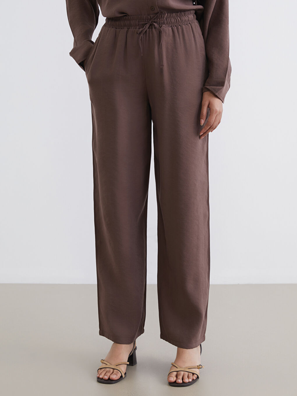 Kahverengi Belİ Lastikli Geniş Paça Kadın Pantolon	-1