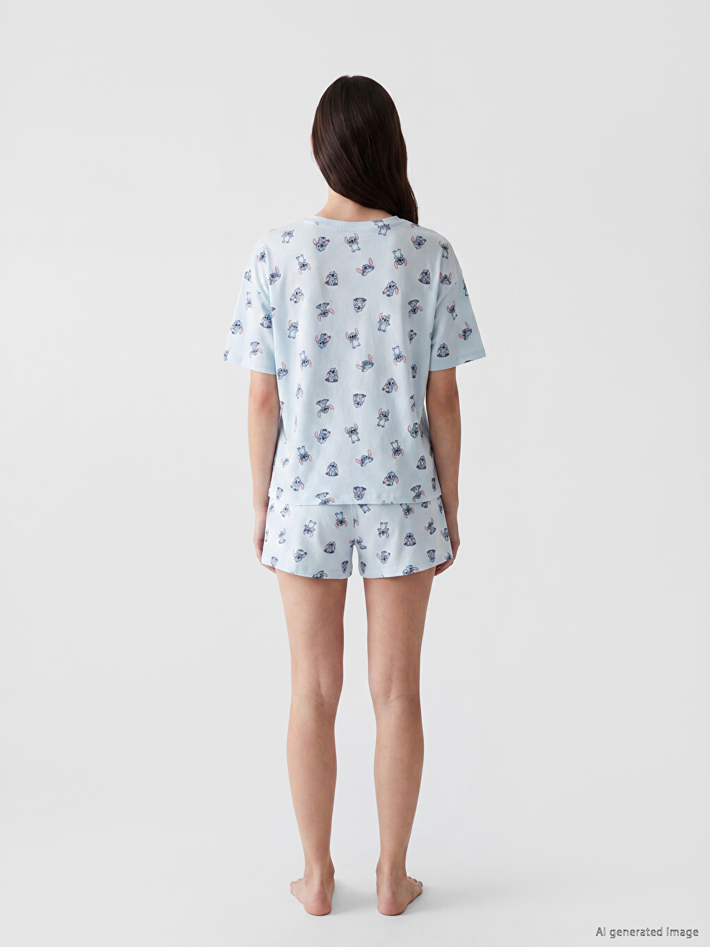 Stitch Baskılı Kadın Şortlu Pijama Takımı-3