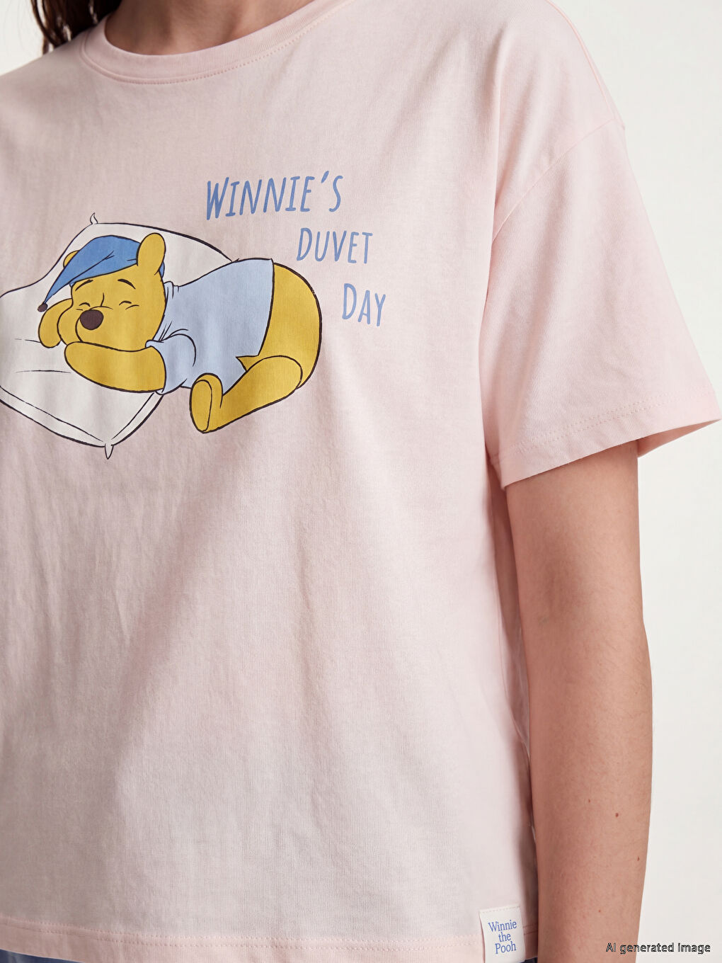 Pembe Winnie the Pooh Baskılı Kadın Şortlu Pijama Takımı-2