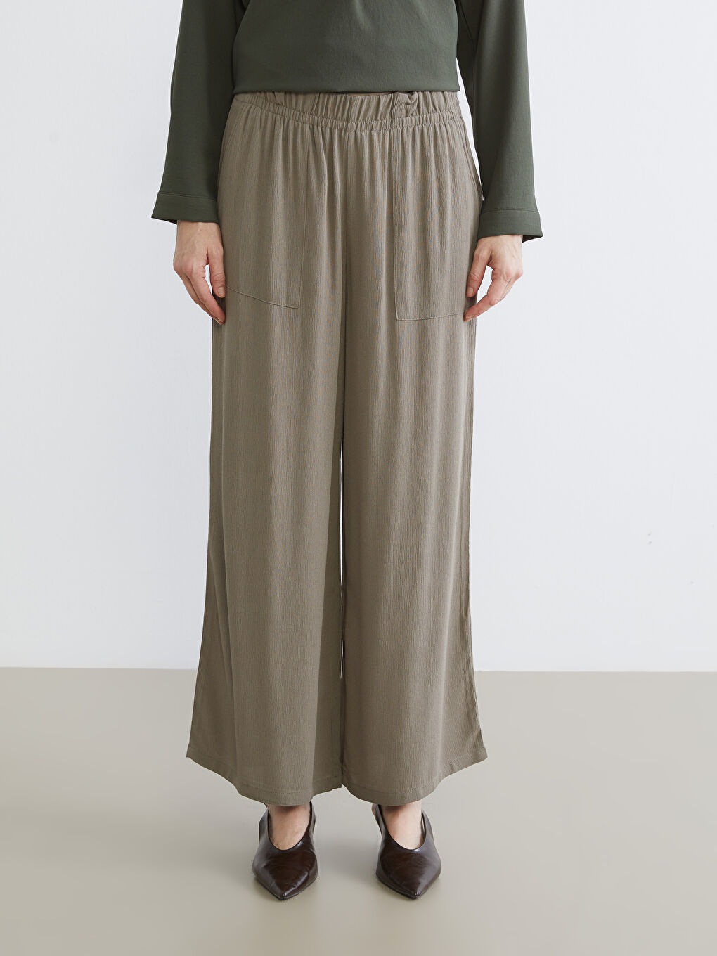 Kahverengi Beli Lastikli Geniş Paça Kadın Pantolon-1