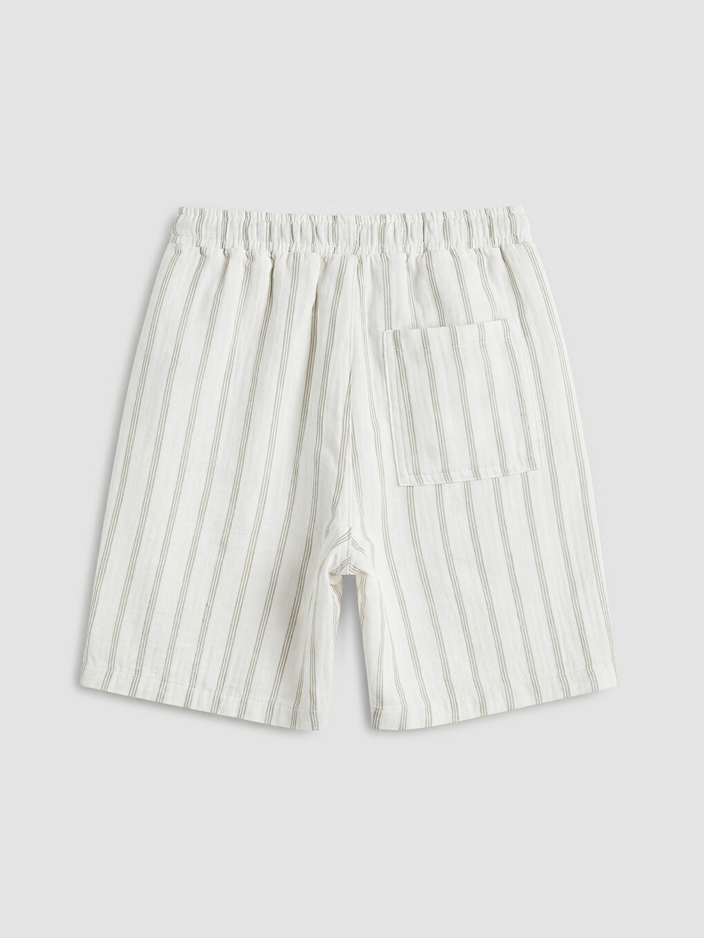 Elastic Waist And Drawstring Boys' Shorts-1