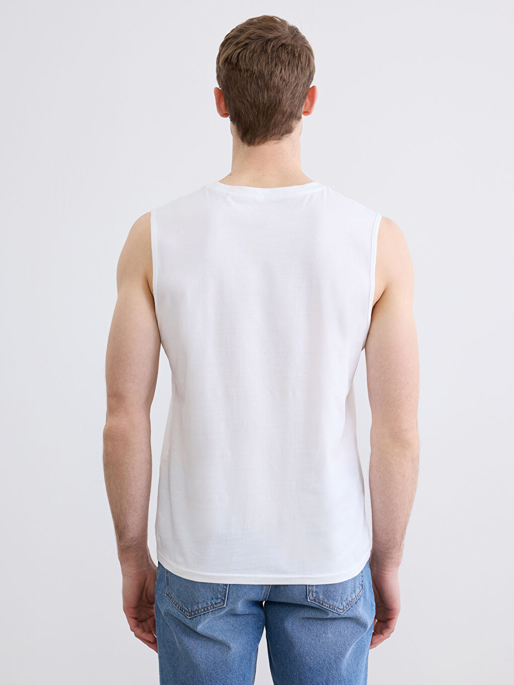 Beyaz Bisiklet Yaka Baskılı Erkek Kolsuz Tişört-3