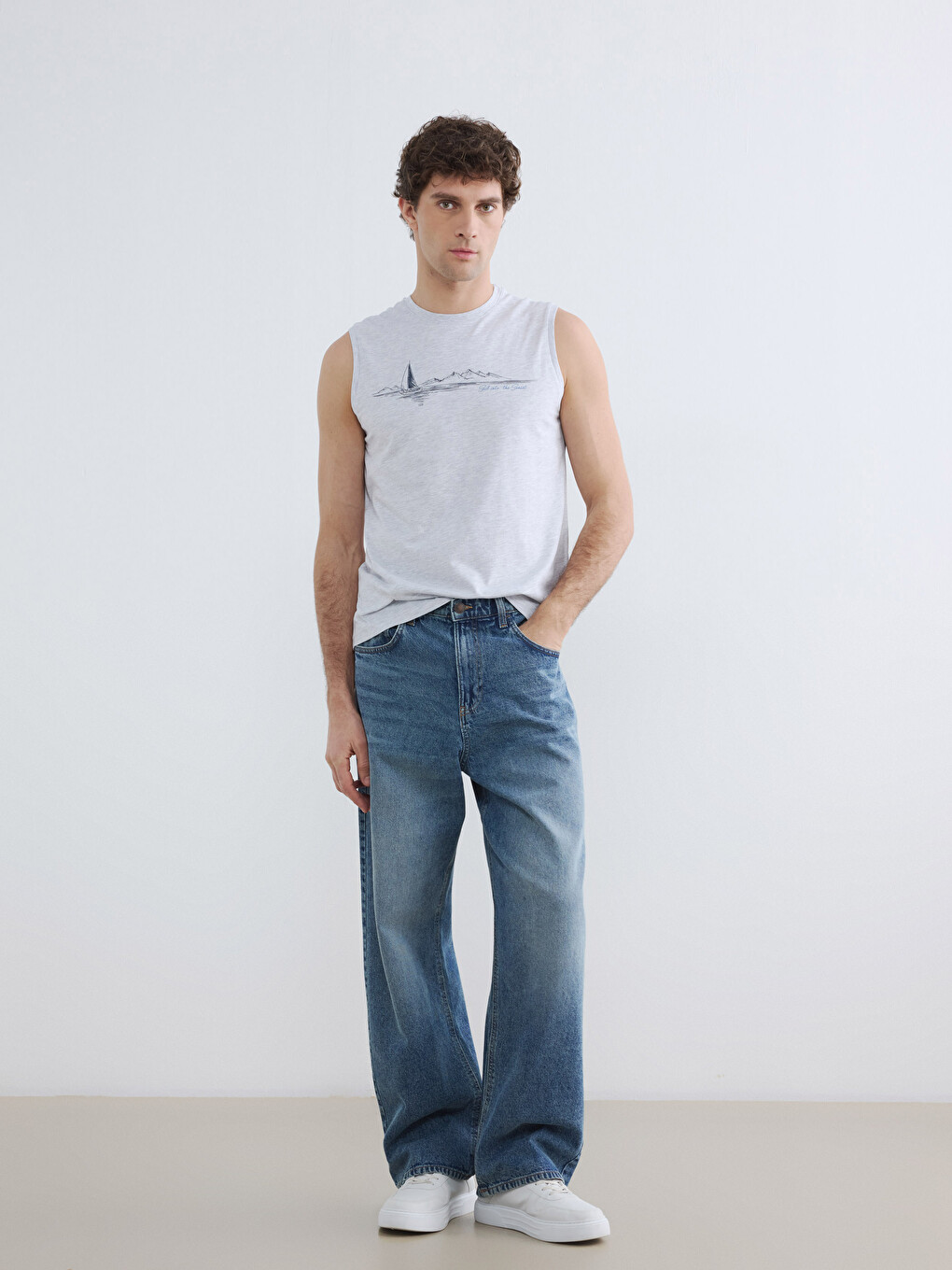 Crew Neck Printed Men's Sleeveless T-Shirt-1