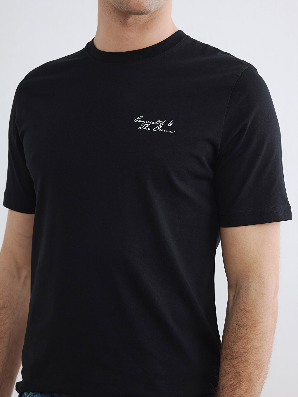 Crew Neck Embroidered Men's T-Shirt-2