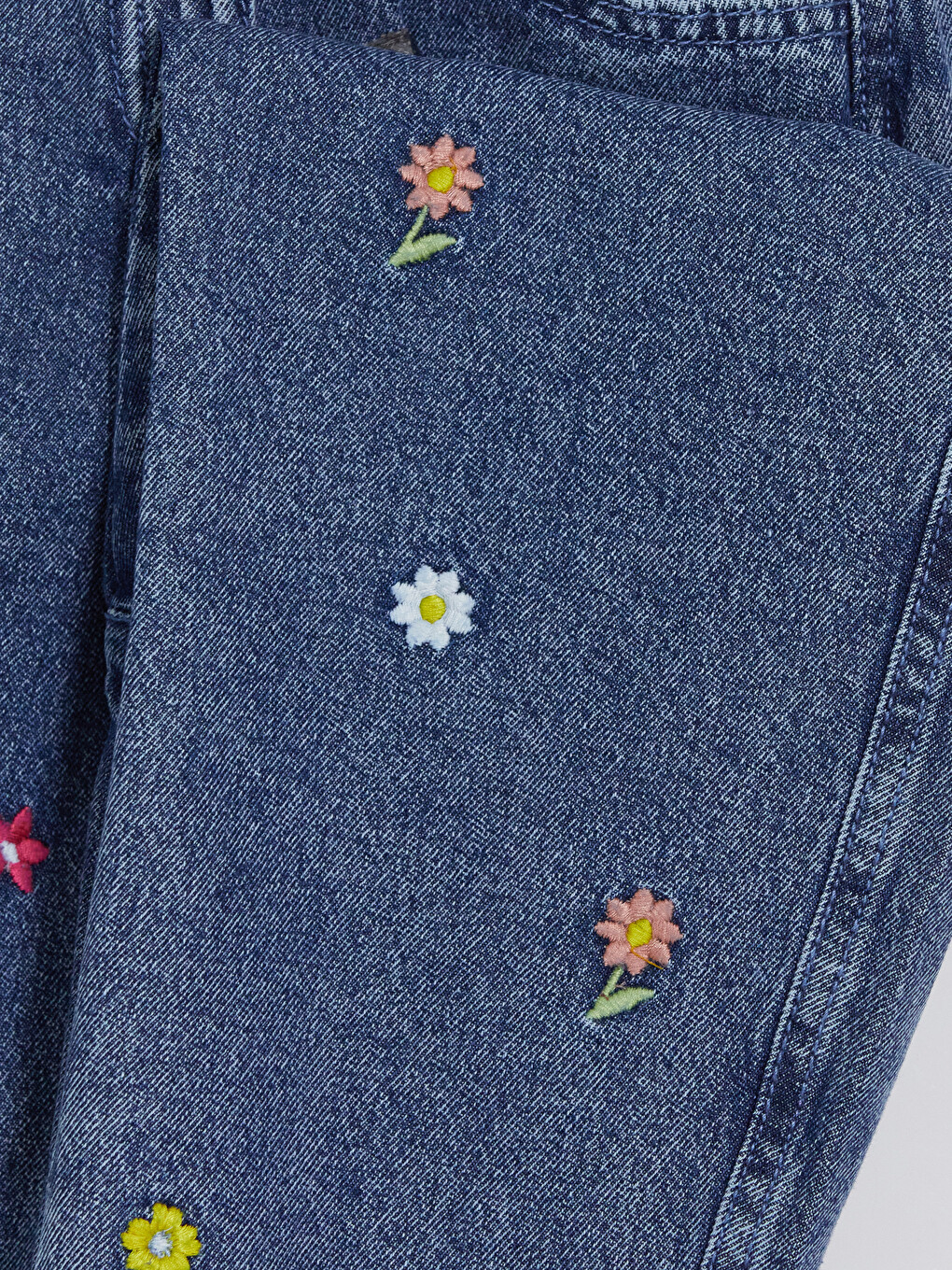 Loose Fit Embroidered Girls' Jeans-2