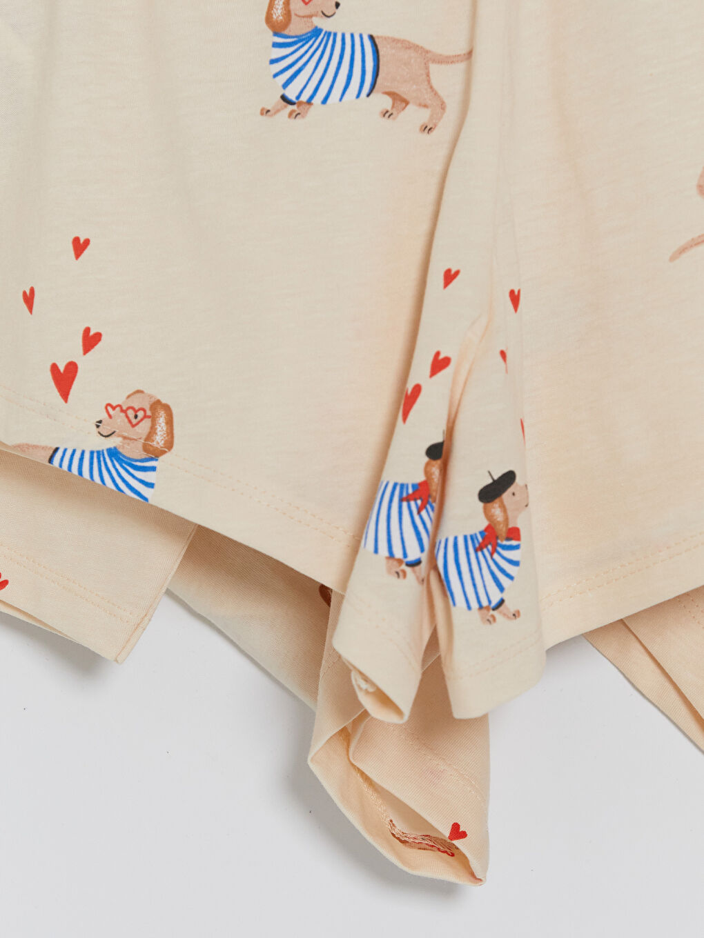 Bej Köpek Baskılı Kadın Şortlu Pijama Takımı-4