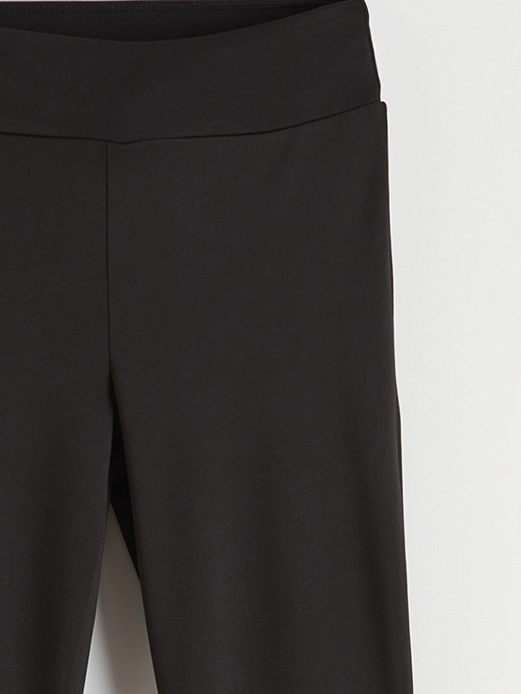 Girls' flared leggings with an elasticated waist.-2