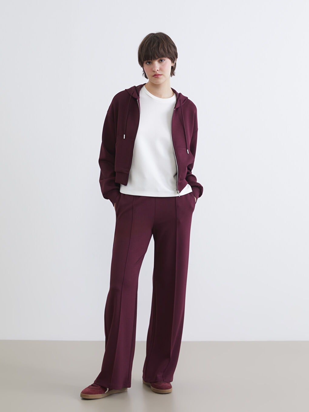 Mürdüm Regular Fit Kadın Kapüşonlu Fermuarlı Sweatshirt-1