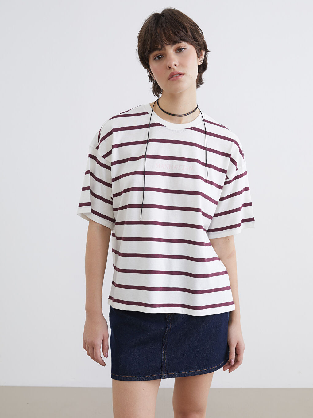 Bordo Manhattan Baskılı Oversize Kadın Tişört