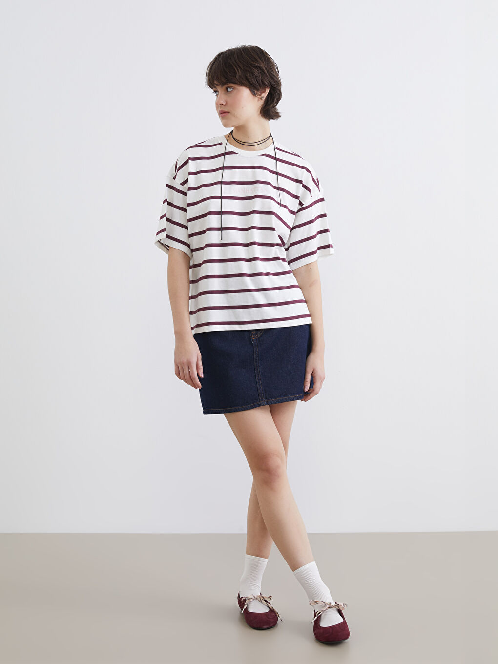 Bordo Manhattan Baskılı Oversize Kadın Tişört-1