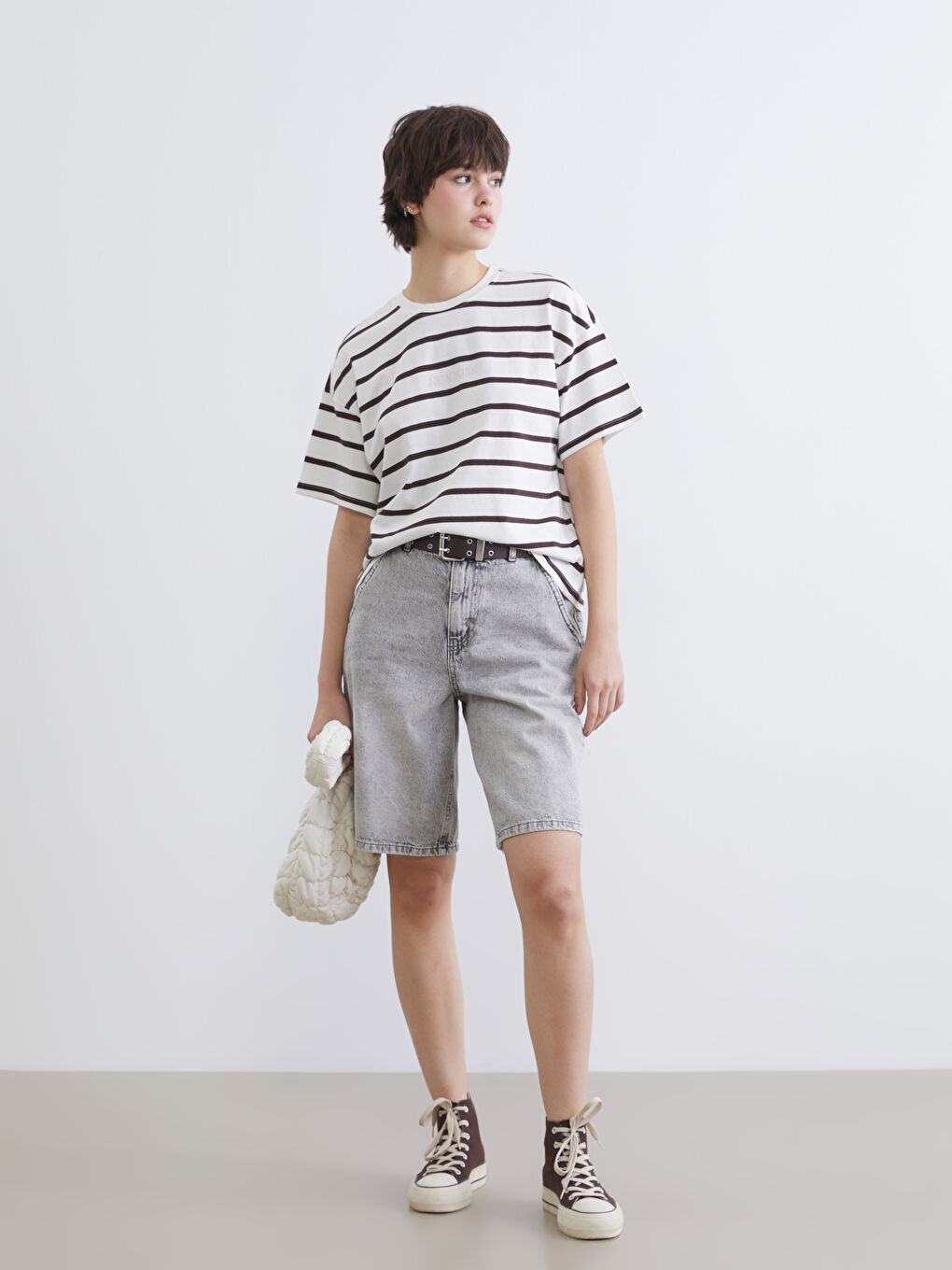 Kahverengi New York Baskılı Oversize Kadın Tişört-1