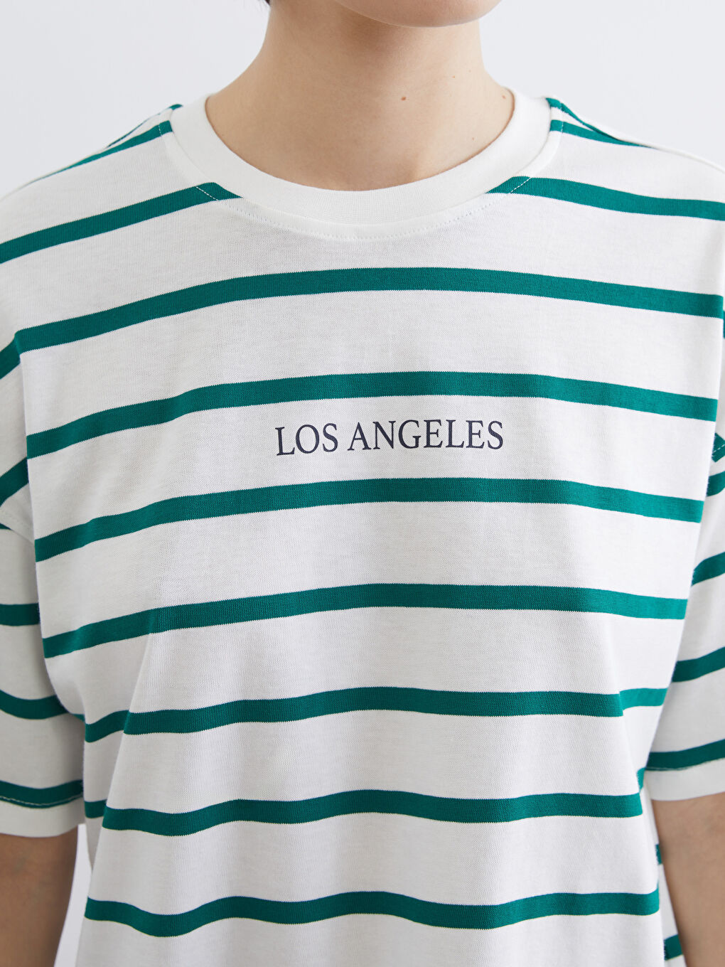Yeşil Los Angeles Baskılı Oversize Kadın Tişört-2