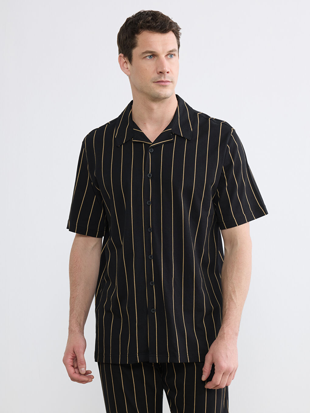 Siyah Standart Kalıp Çizgili Penye Erkek Pijama Takım-1