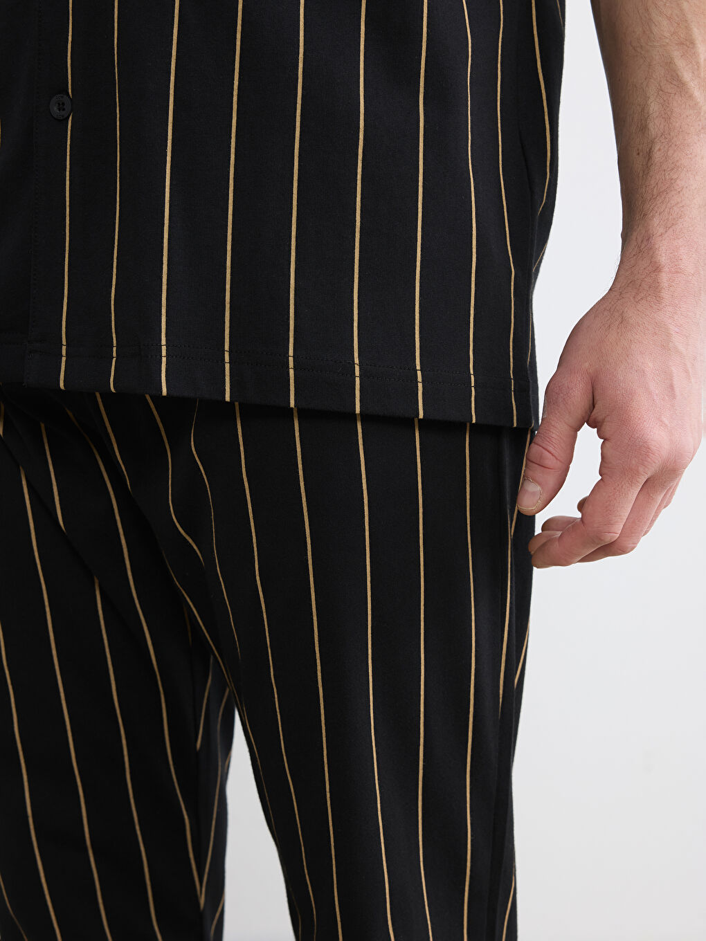 Siyah Standart Kalıp Çizgili Penye Erkek Pijama Takım-3