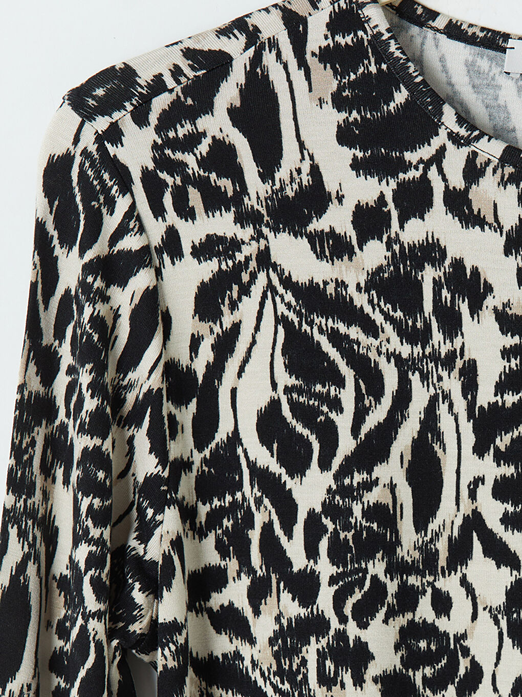 Bej Bisiklet Yaka Desenli Bluz-2