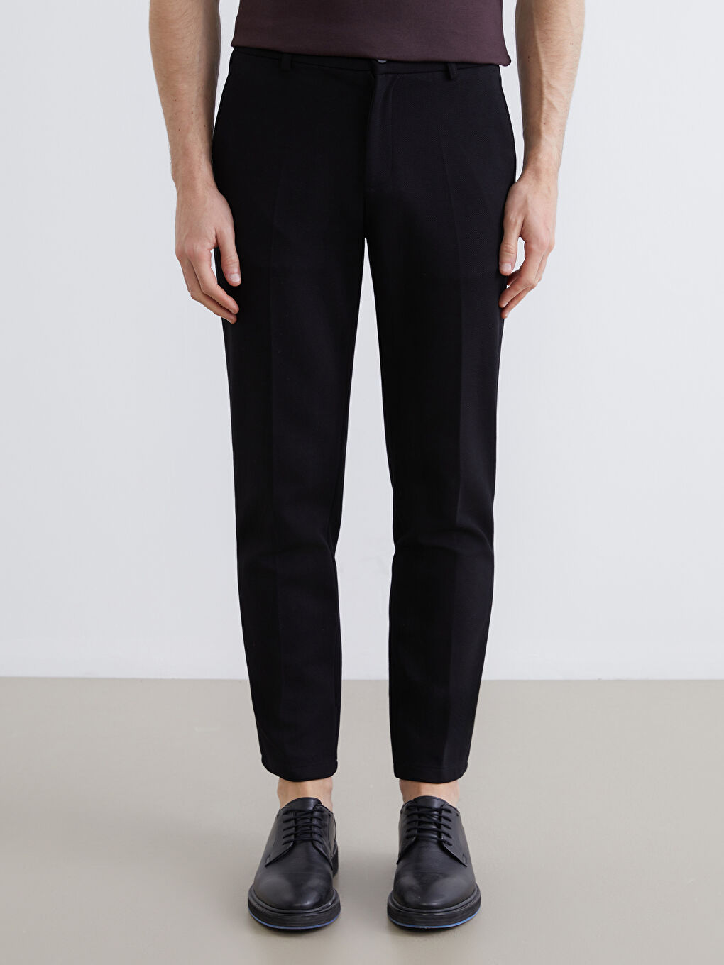 Siyah Standart Kalıp Erkek Pantolon-1