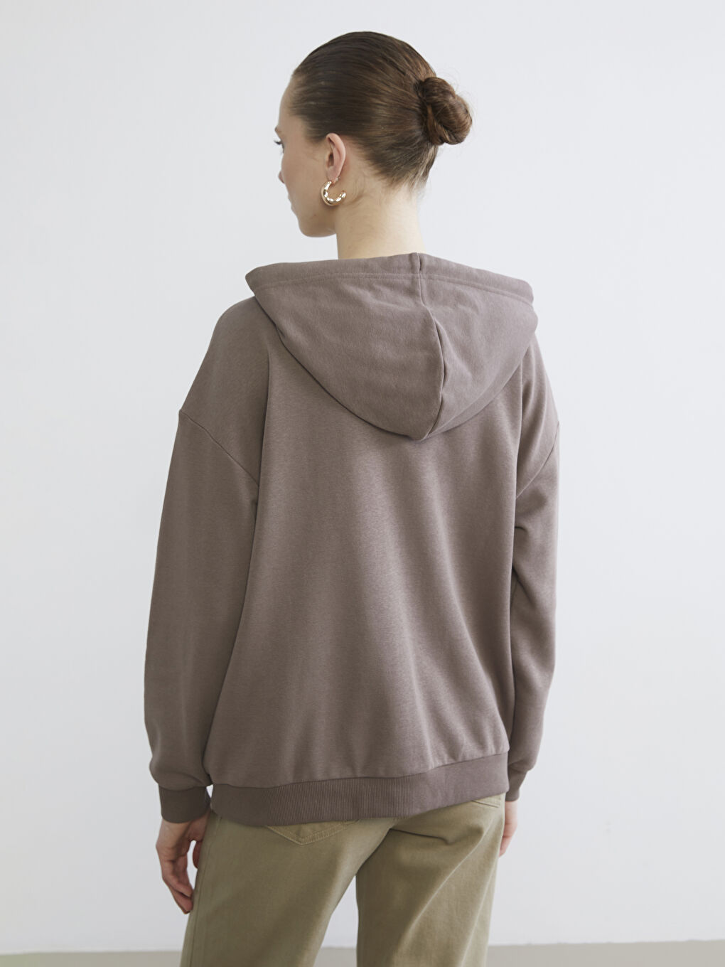 Әйелдер қоңыр Сыдырмасы бар свитшот-3