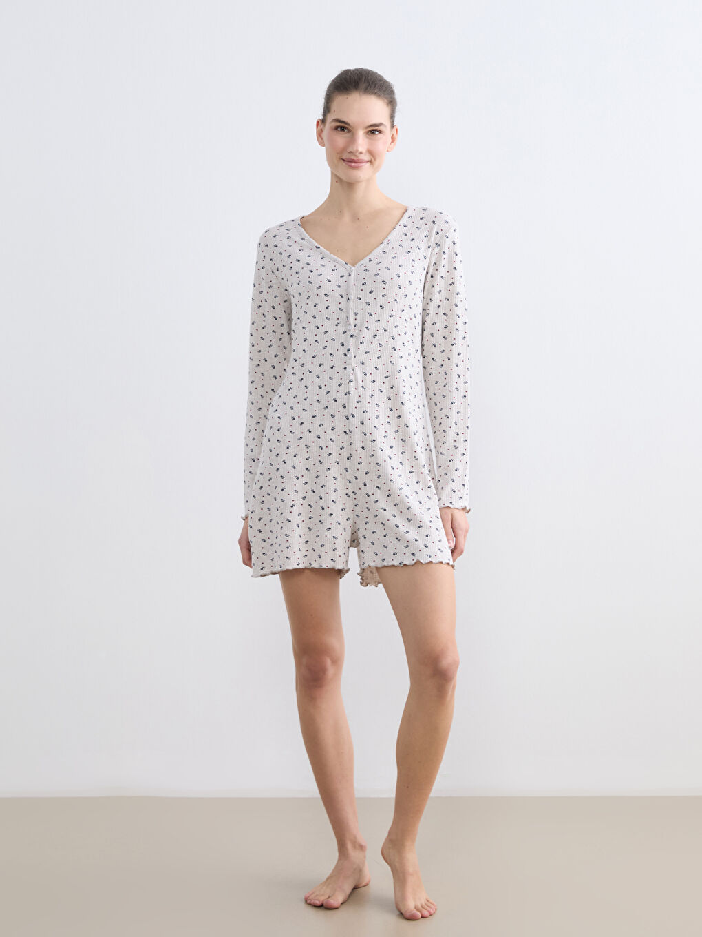 V-Neck Floral Women's Short Pajamas-1