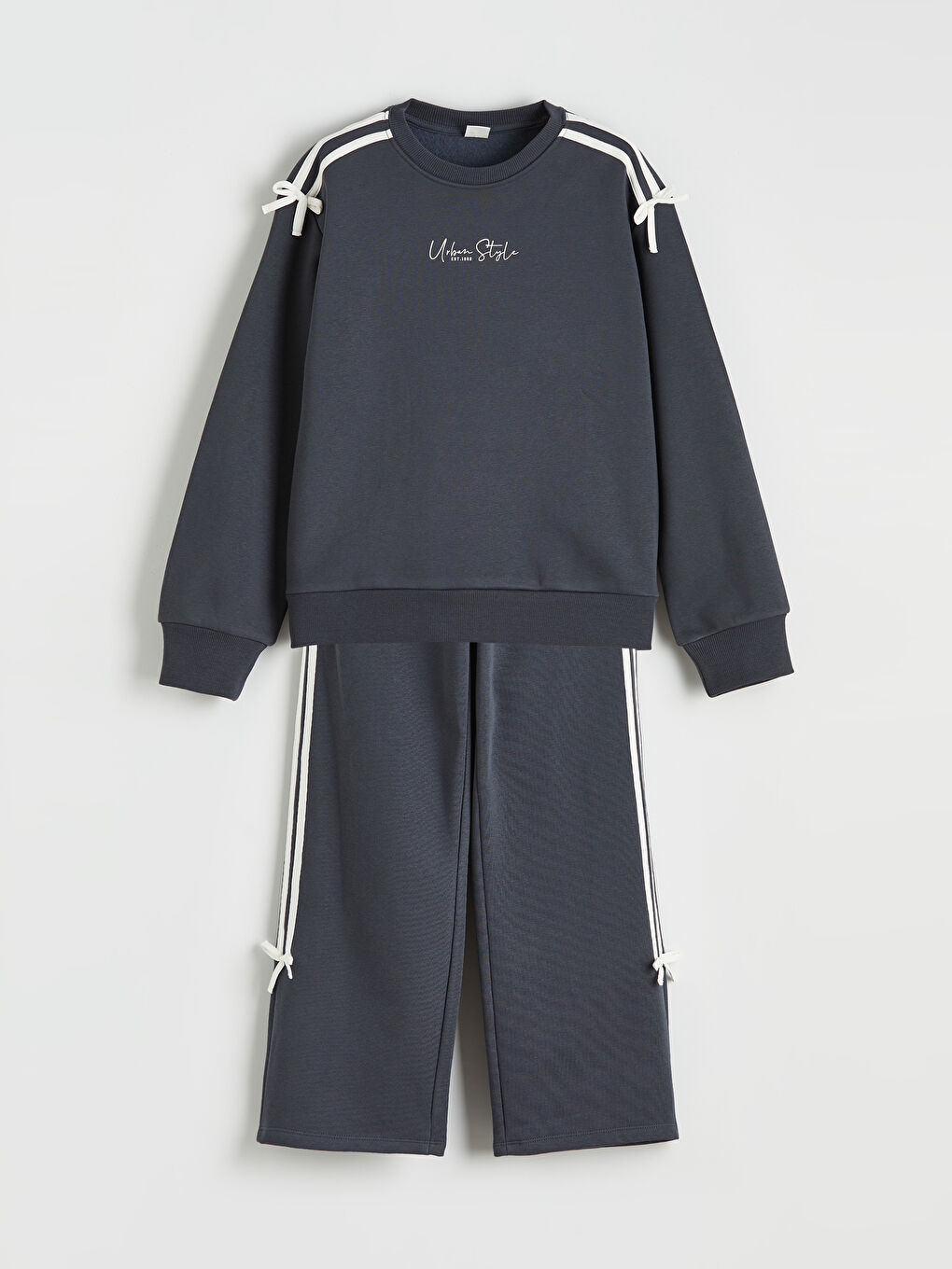 Antrasit Bisiklet Yaka Fiyonk Detaylı Kız Çocuk Sweatshirt ve Eşofman Altı