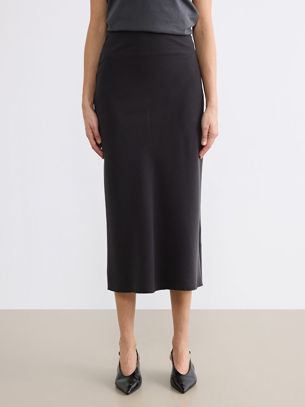 Әйелдерге арналған жоғары белді а пішінді белдемше-1