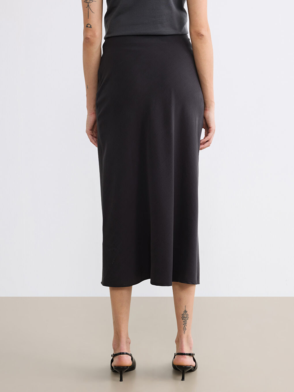 Әйелдерге арналған жоғары белді а пішінді белдемше-3