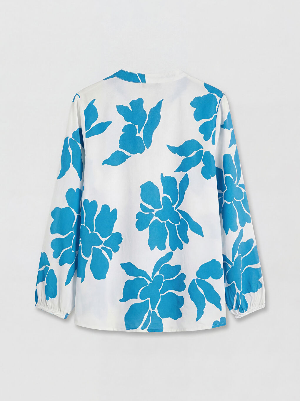 بلوزة نسائية مزينة بربطة عنق مزهرة-4