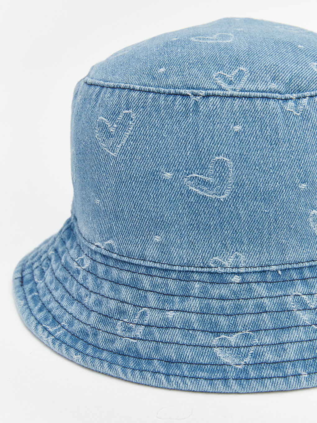 قبعة دلو دِنيم للبنات-2