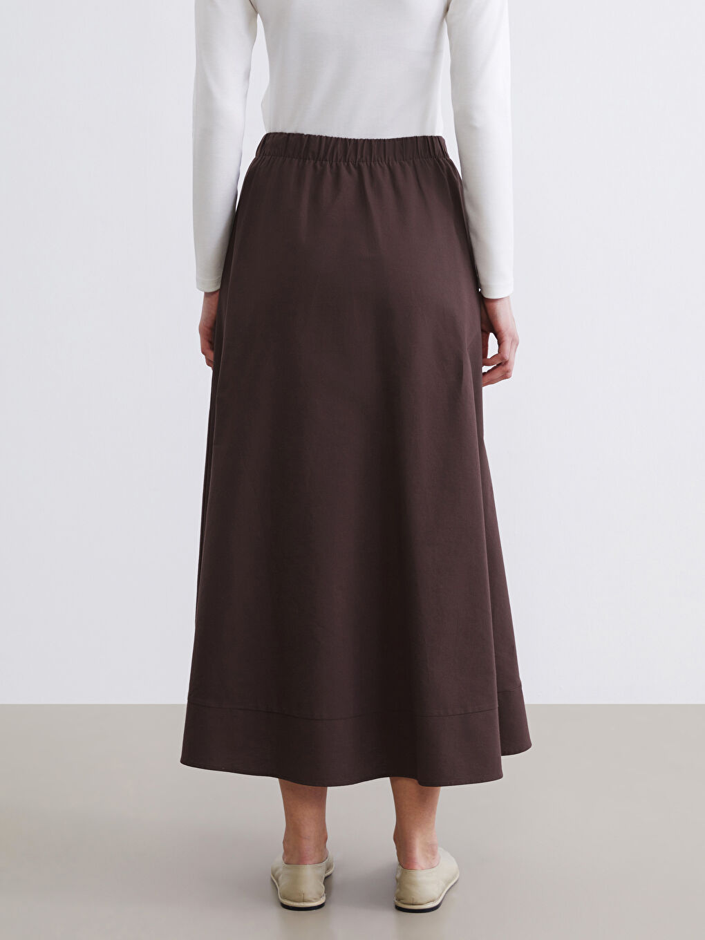 تەنورە قاوه‌یی ژن-3