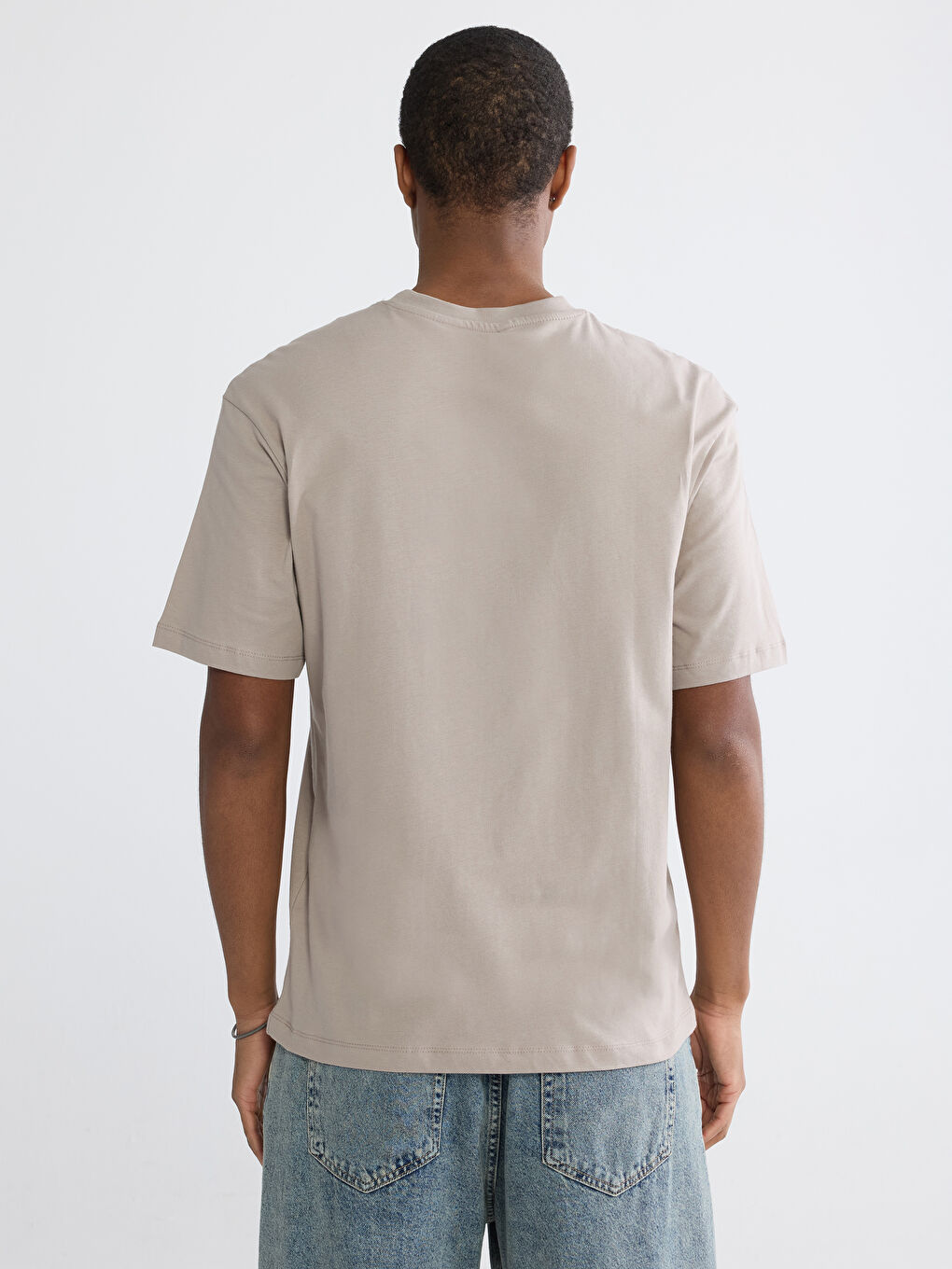 Bej Bisiklet Yaka Baskılı Penye Erkek Tişört-3