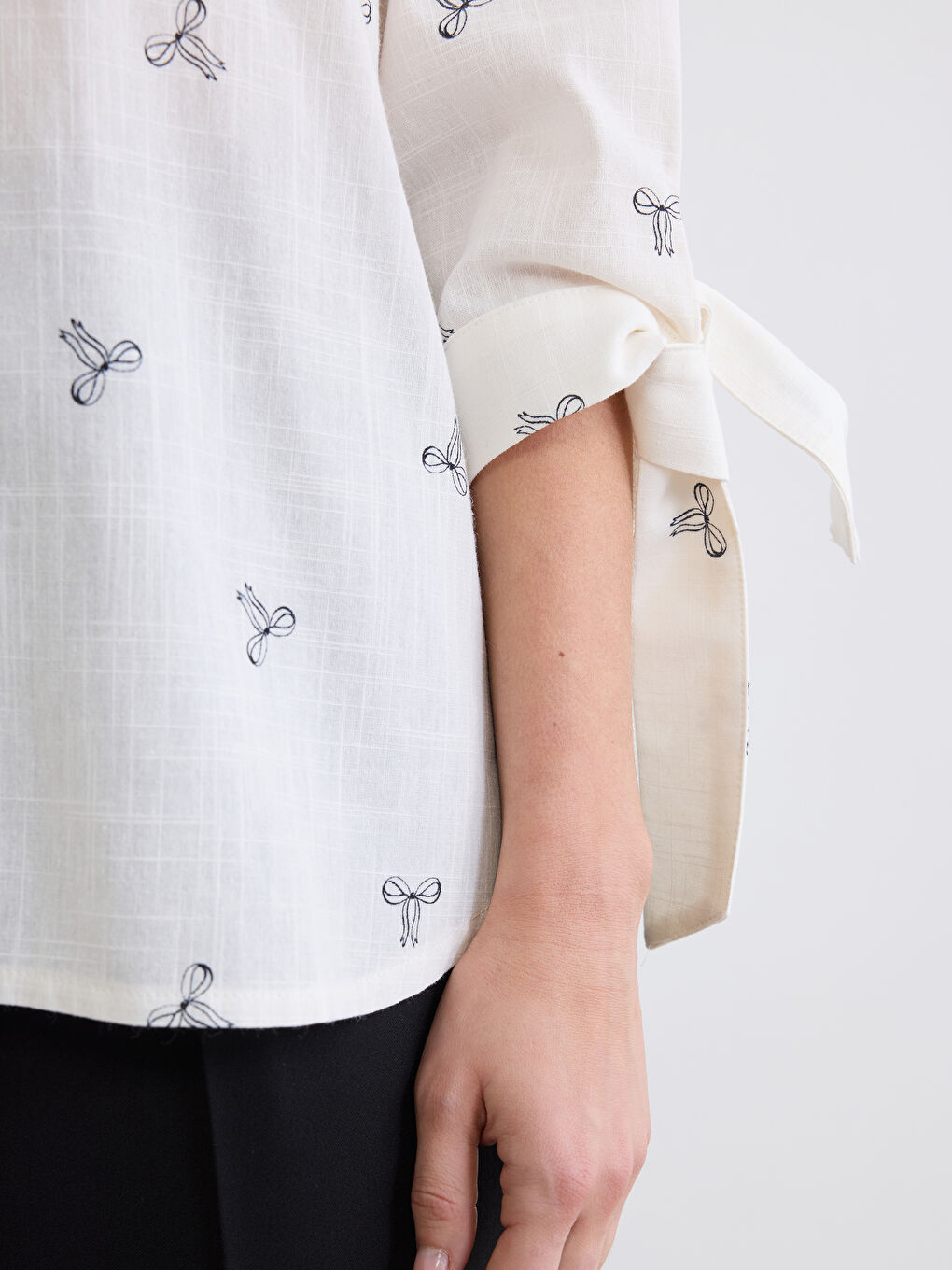 Frilled Notch Neck Patterned Women's Shirt-3