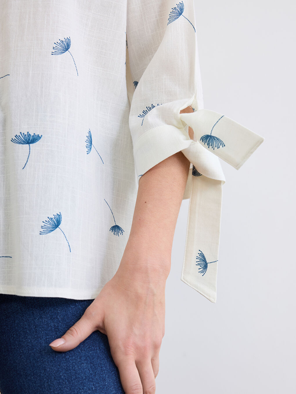 Frilled Notch Neck Patterned Women's Shirt-3