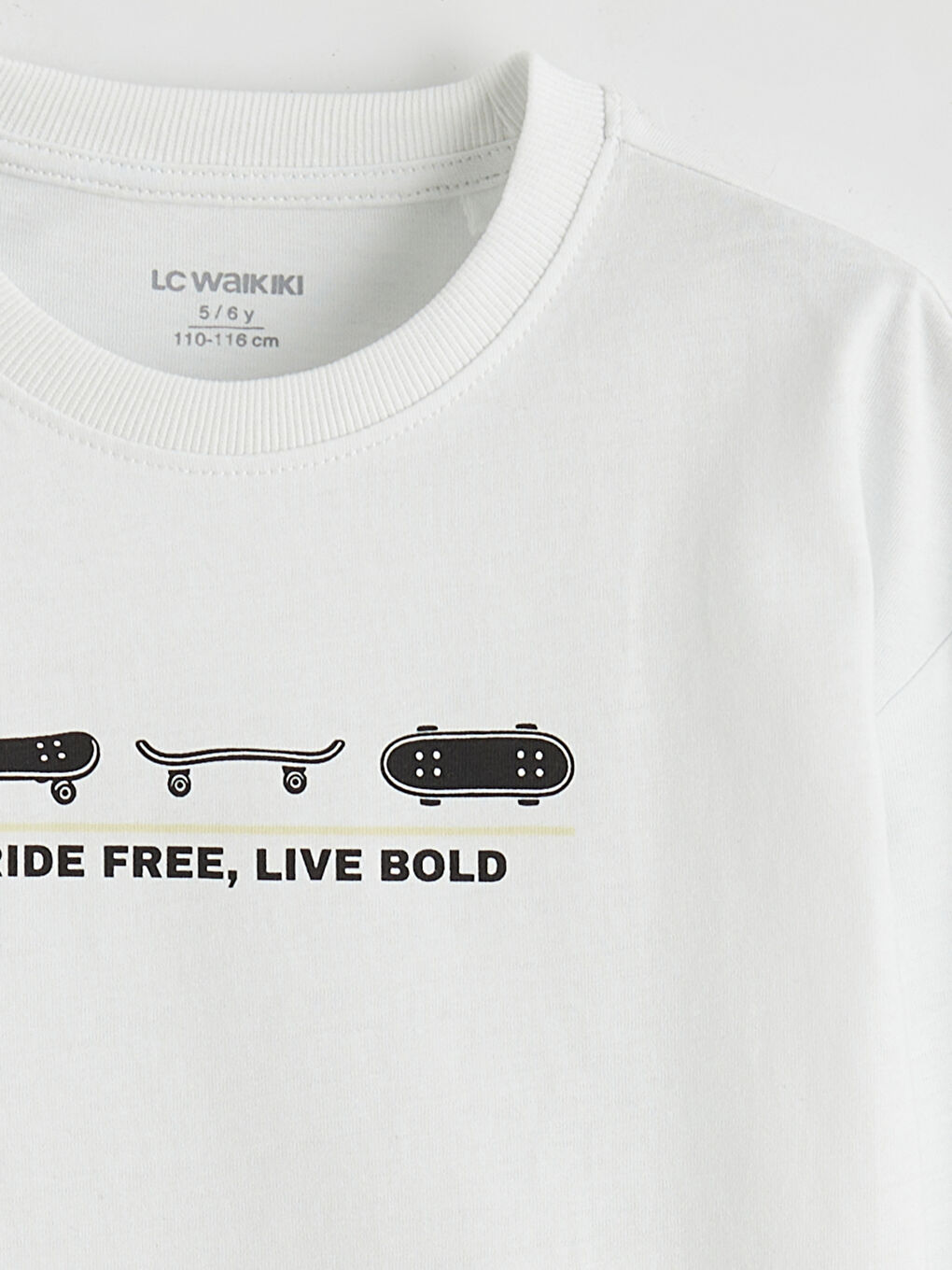 Printed Sweatshirt and Trousers for Boys-4