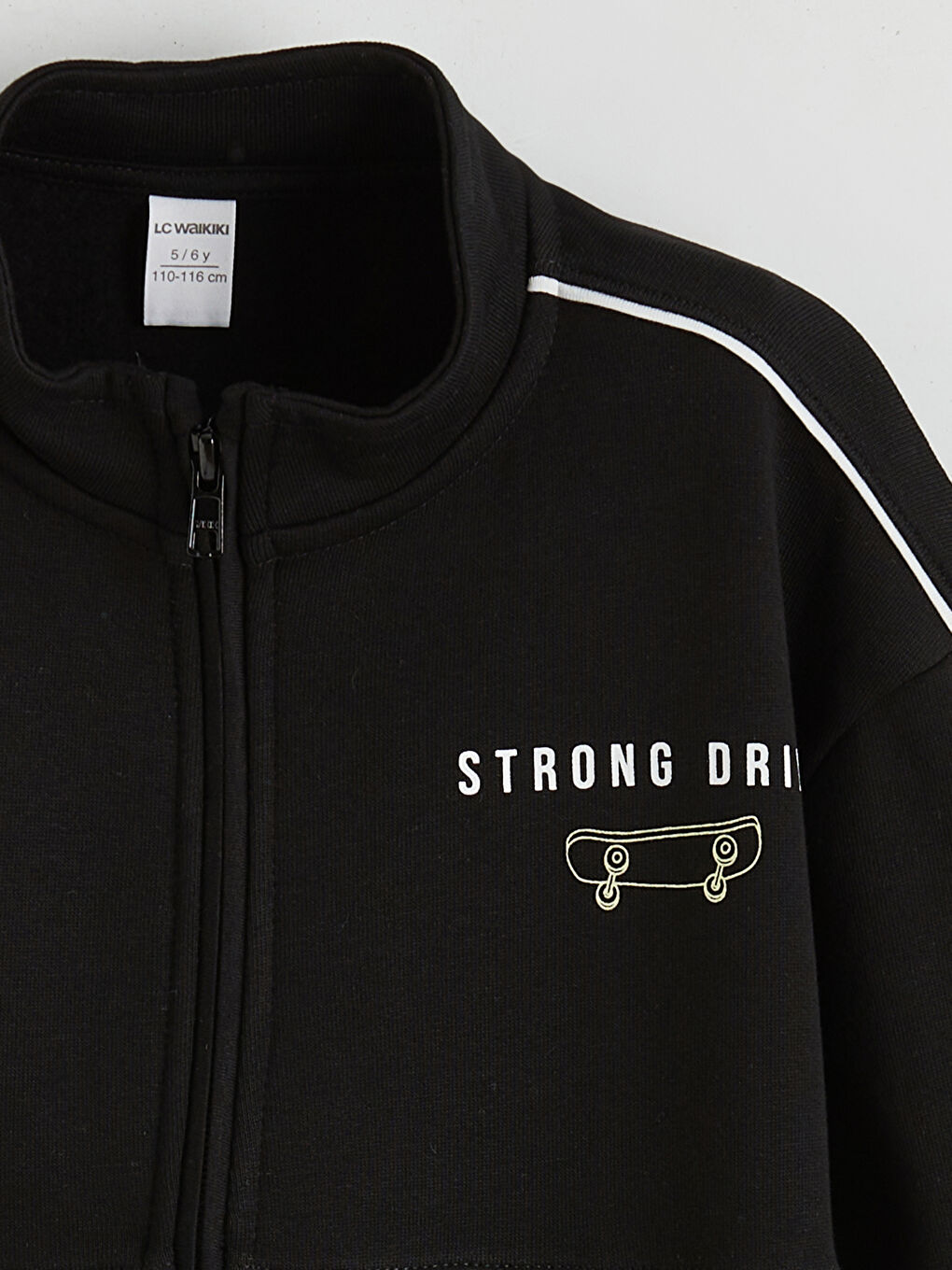 Printed Sweatshirt and Trousers for Boys-7