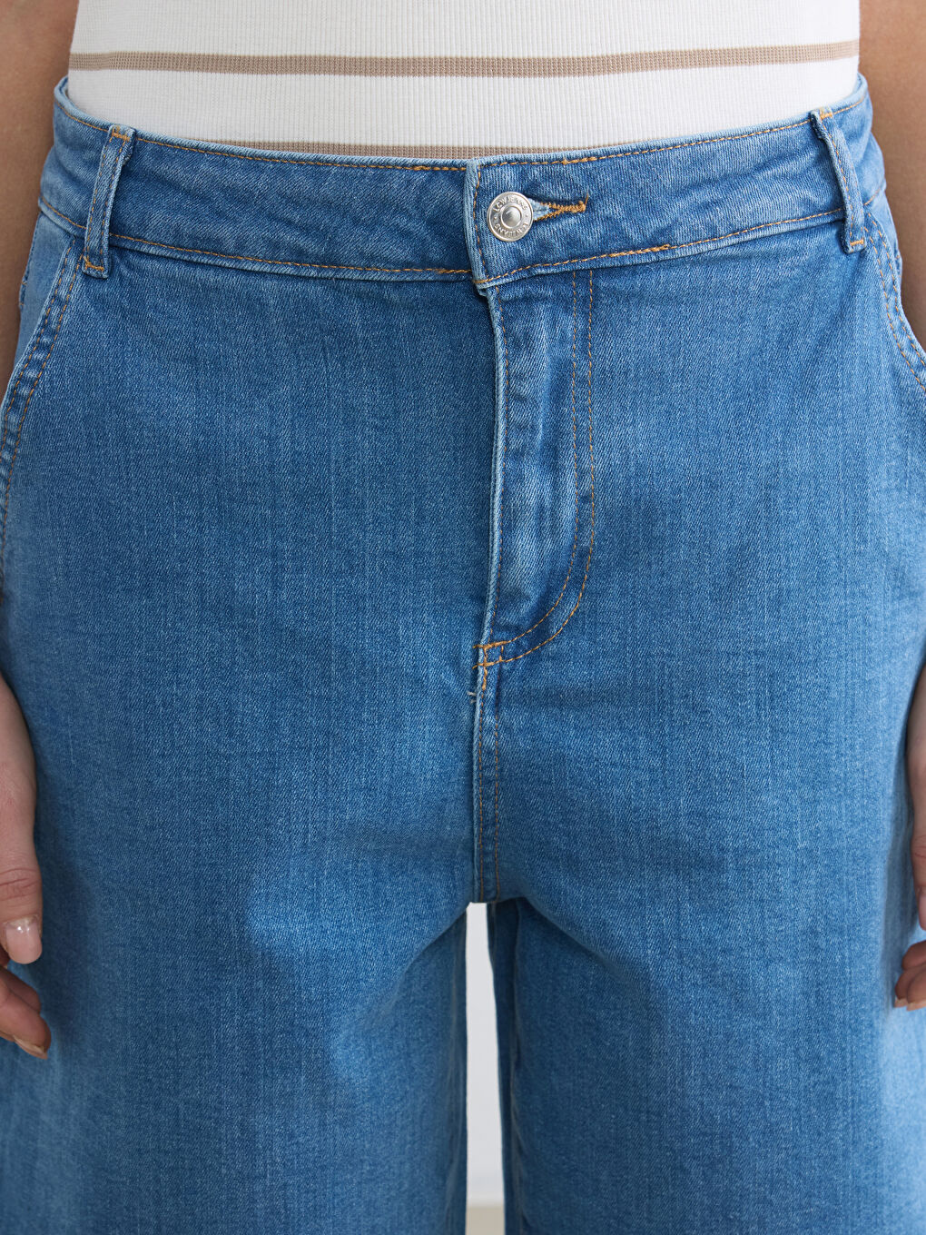 İndigo Yüksek Bel Bermuda Fit Kadın Jean Şortolon-1