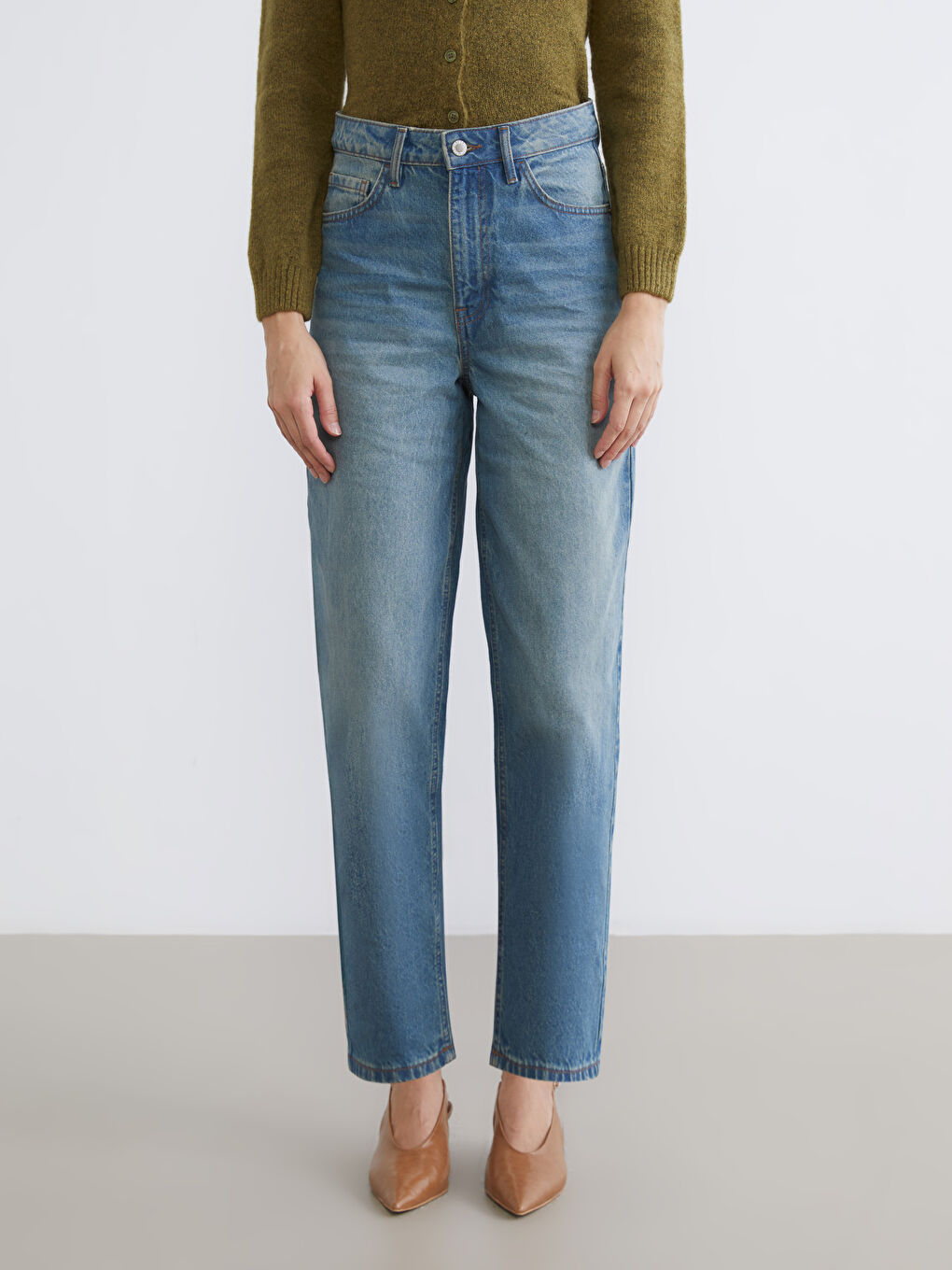 ქალის ბარელ ფიტის ჯინსის შარვალი-1