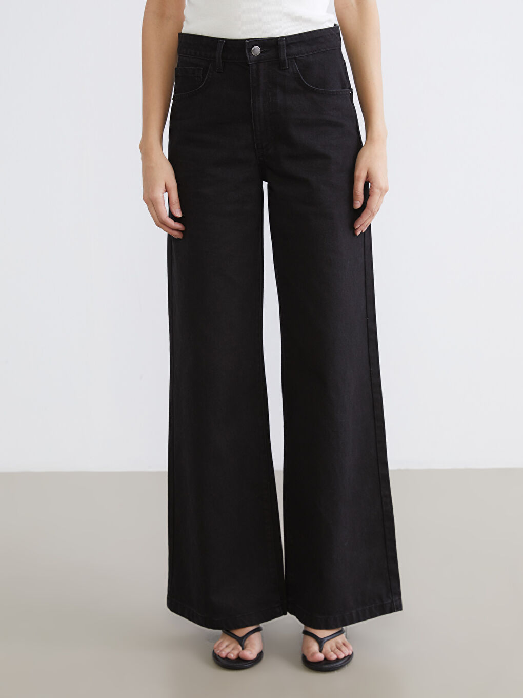 Wideleg Women's Jeans-1