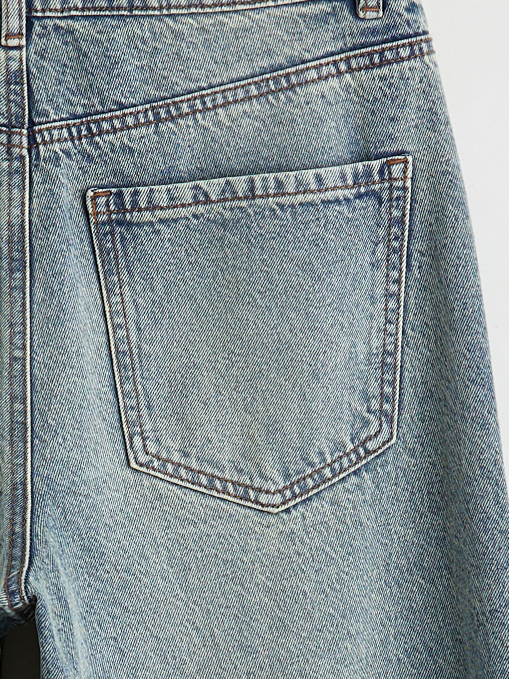 ქალი მუქი ლურჯი ჯინსი-6