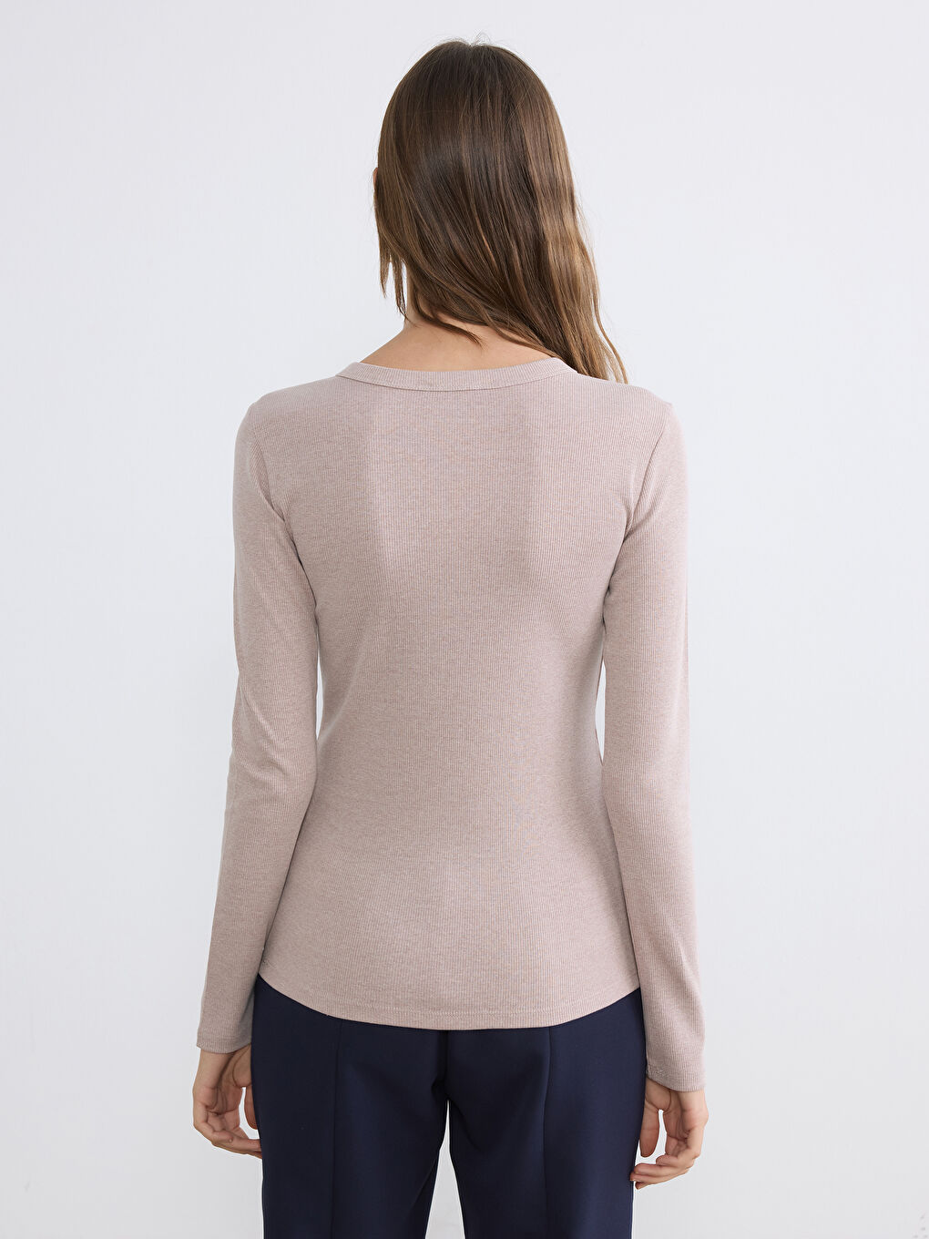 بدلة ضيقة مضلعة للسيدات برقبة دائرية-3