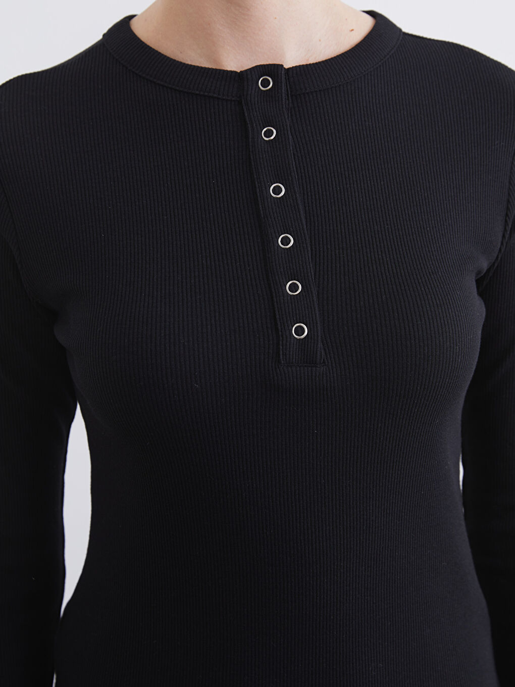 Женское боди из рибаны с круглым вырезом-3