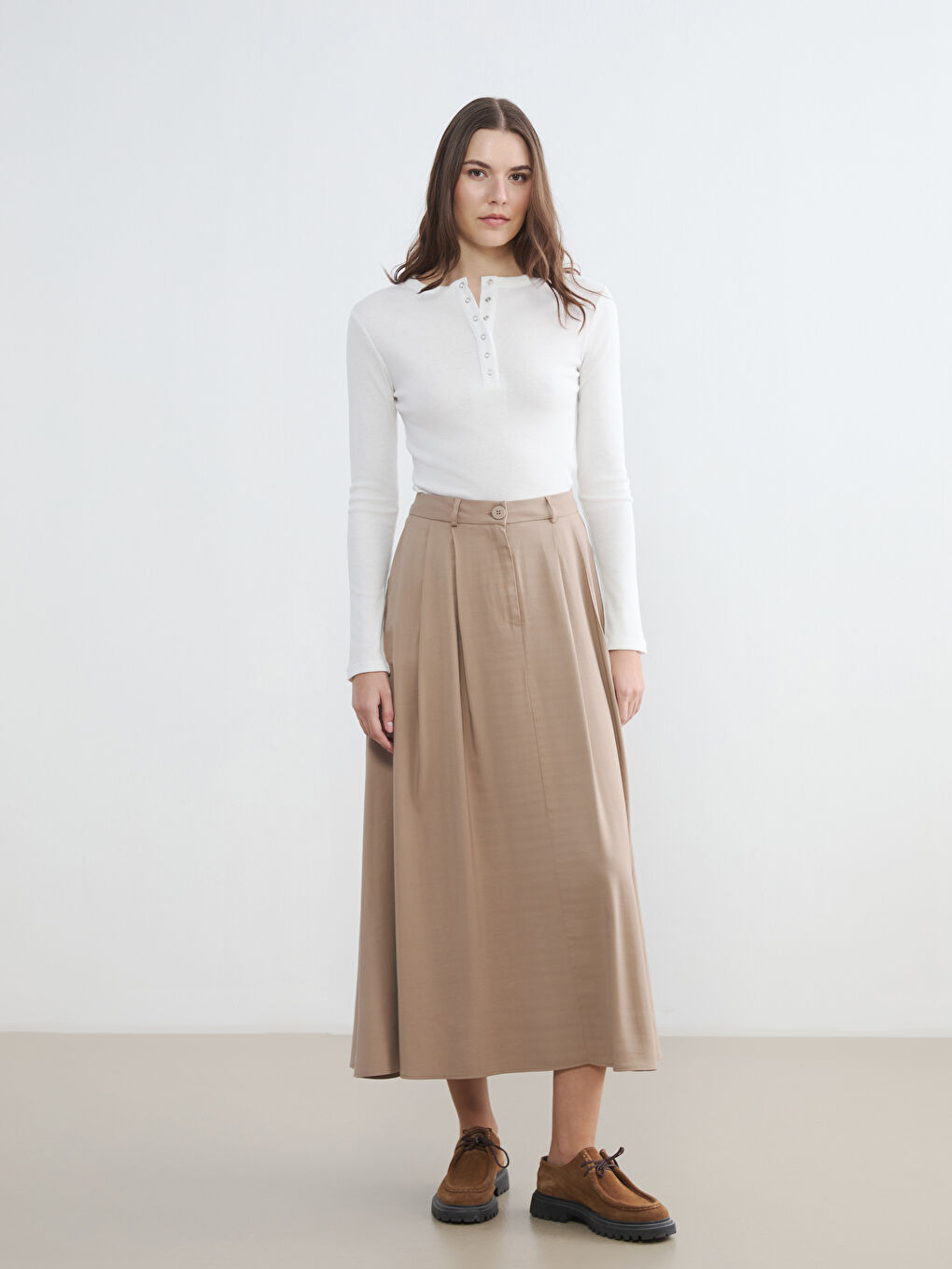 Beyaz Bisiklet Yaka Fitilli Kadın Body-2