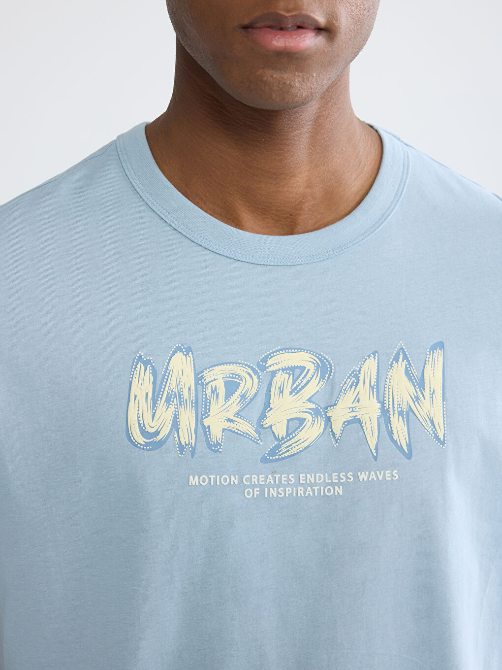 Mavi Bisiklet Yaka Baskılı Penye Erkek Tişört-2