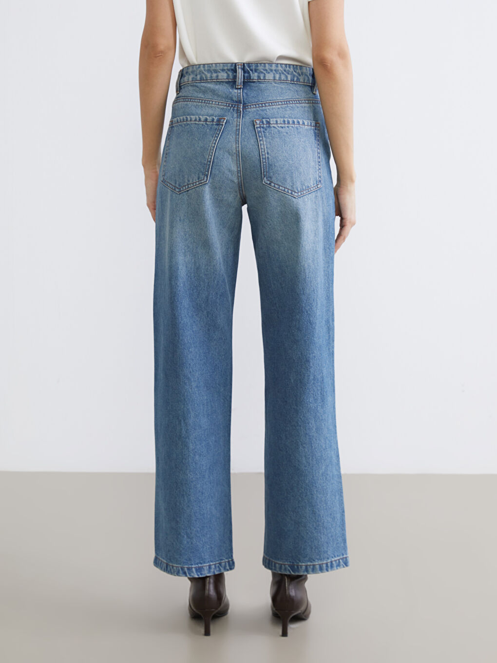 Женские широкие джинсы-3